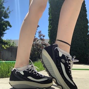 Skechers black/white Shape ups sneakers